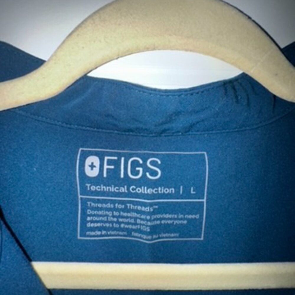 Figs Rafaela Oversized Scrub Top - Picture 2 of 3
